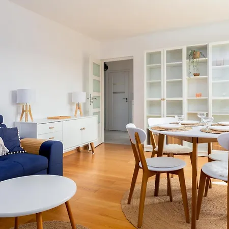 Oliwa Pleasant Apartment *